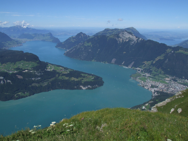 Skaliertes Bild Aussicht vom Fronalpstock, Vierwaldstaettersee_2010_07_31--11-58-39.jpg 