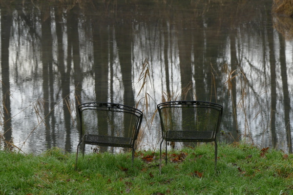 Skaliertes Bild Weiher mit zwei Stuehlen_2023_01_02--11-22-47.jpg 